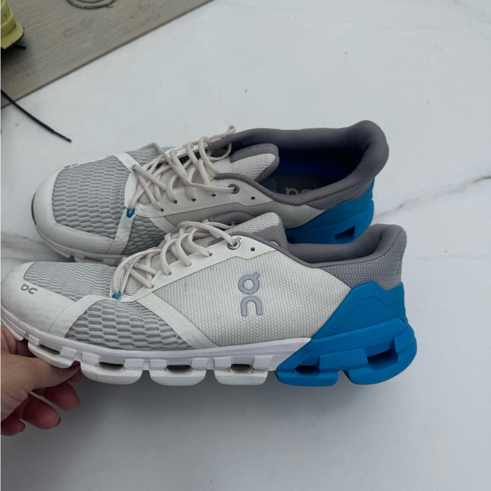 On cloudflyer lightblue helion Running Shoes in White and Blue